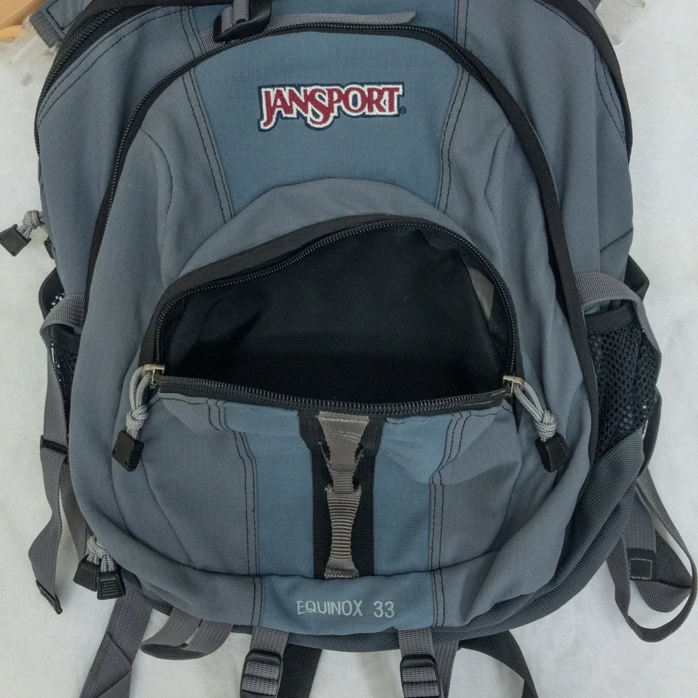 JanSport Equinox 33 Backpack Gray Technical Hiking Daypack Travel ISSUE